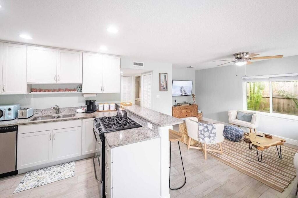 Beach House W/Putting Green/Game Rm/Rooftop Deck Cocoa Beach Eksteriør billede